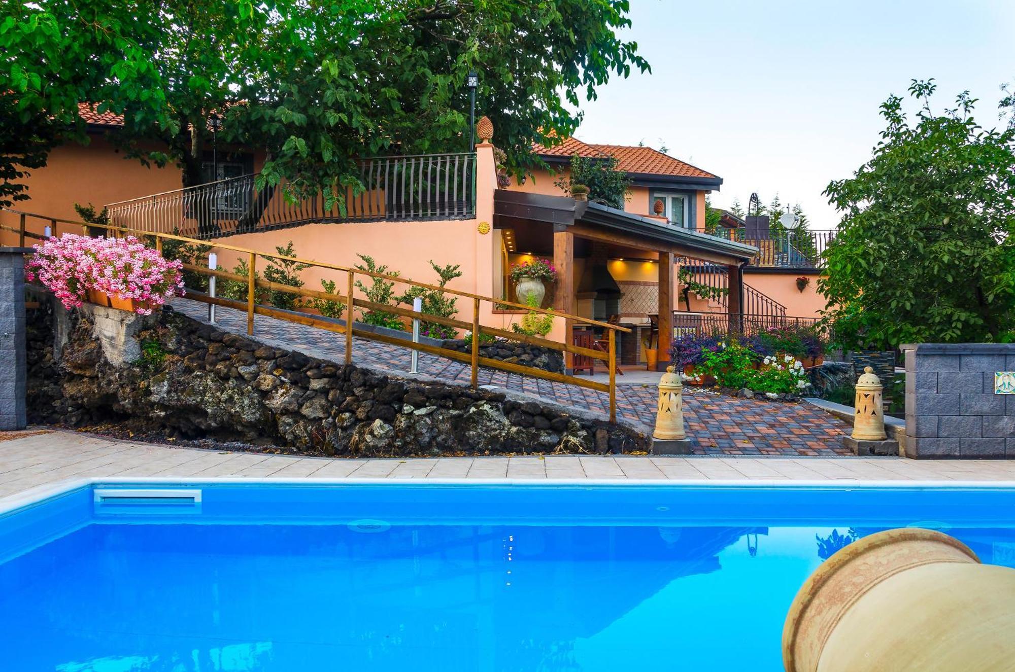 Villa Del Gelso Chalet Nel Parco Delletna Mascali Exteriör bild